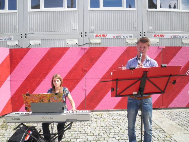 312530_2601371442771_674066148_n